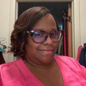 Meet your Posher, Kenita